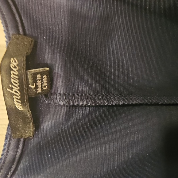 Velvet dress - Picture 3 of 3